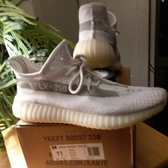 Yezzy Boost 350 v2  [original] - Picture 4 of 5